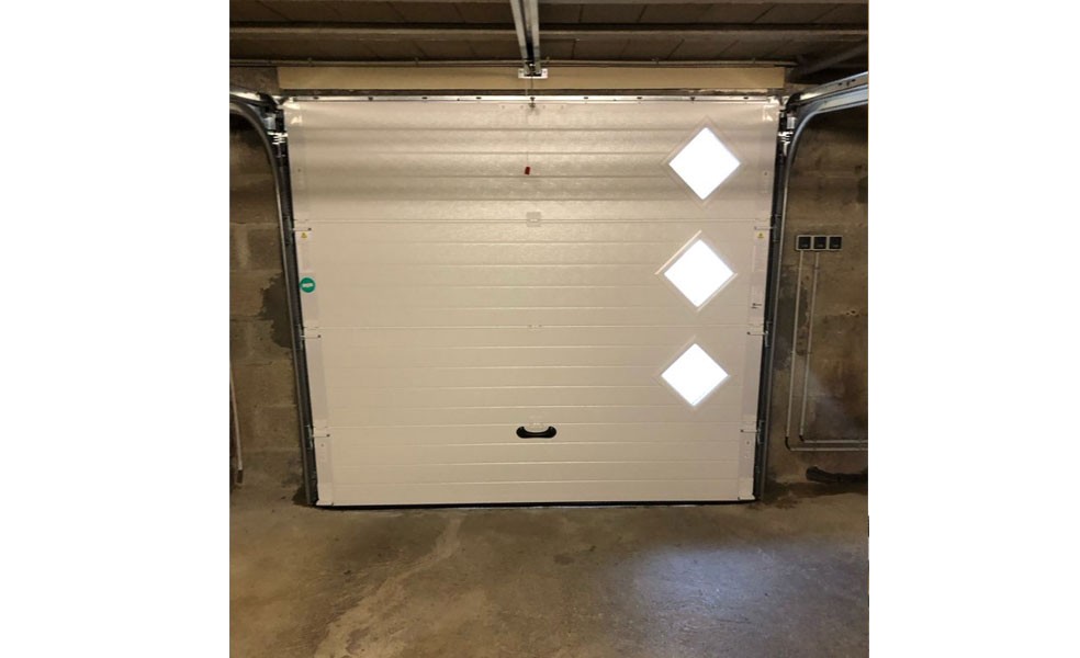 Porte de garage enroulable - m